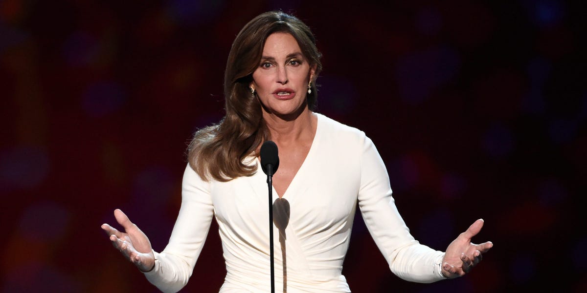 Caitlyn Jenner cho biết lều ở Beverly Hills là dấu hiệu mới nhất của cuộc khủng hoảng
