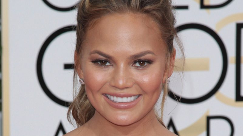 Chrissy Teigen sẽ được tái hiện với tư cách là khách mời lồng tiếng cho 'Never Have I Ever' giữa những tranh cãi - Hạn chót

