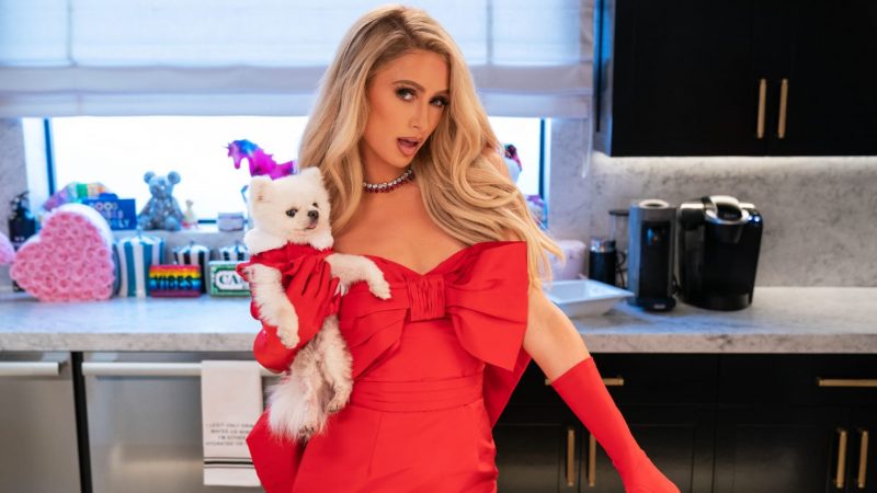 Paris Hilton lại hành động giống Dietz và cô ấy không nóng bỏng

