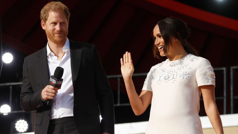 Meghan Markle, Hoàng tử Harry Bảo vệ quyền sở hữu vắc xin trong buổi xuất hiện trực tiếp của Công dân Toàn cầu

