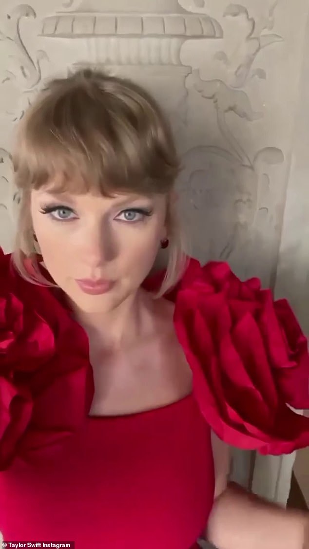 Taylor Swift trêu chọc Red (phiên bản của Taylor) bằng video mới và hứa hẹn nó ‘đáng để chờ đợi’