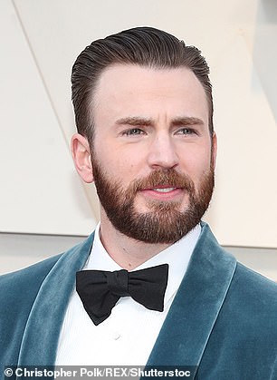 Allen đã được thay thế trong bộ phim Buzz Lightyear sắp tới bởi nam diễn viên Captain America Chris Evans sau khi lồng tiếng cho nhân vật này trong gần 30 năm (Evans được quay ở Los Angeles vào năm 2019)