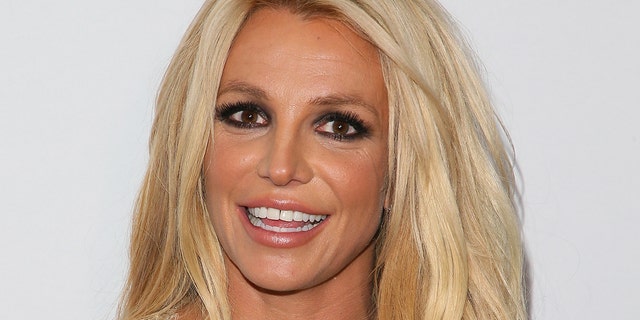 Britney Spears đôi khi chia sẻ những bức ảnh từ những kỳ nghỉ nhiệt đới của cô.