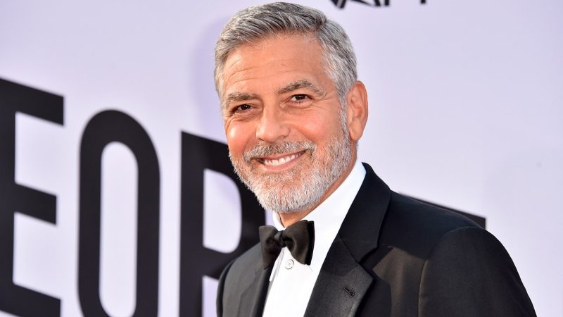 George Clooney giải thích lý do tại sao anh ấy từ chối 35 triệu đô la trong ngày trả lương cho 'một ngày làm việc' trên quảng cáo hàng không

