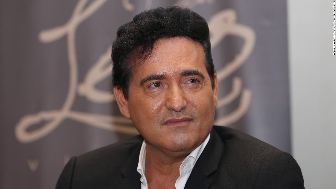 Carlos Marin, ca sĩ Il Divo, đã qua đời ở tuổi 53