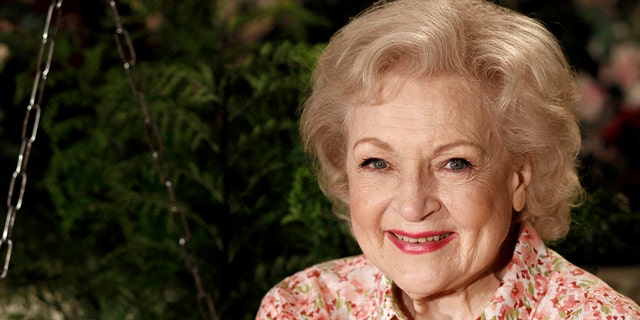 White đã qua đời vào ngày 31 tháng 12, chỉ vài tuần trước sinh nhật lần thứ 100 của cô.