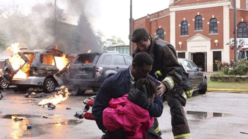 'Chicago Fire' tạm dừng sản xuất do các xét nghiệm COVID dương tính - hạn chót

