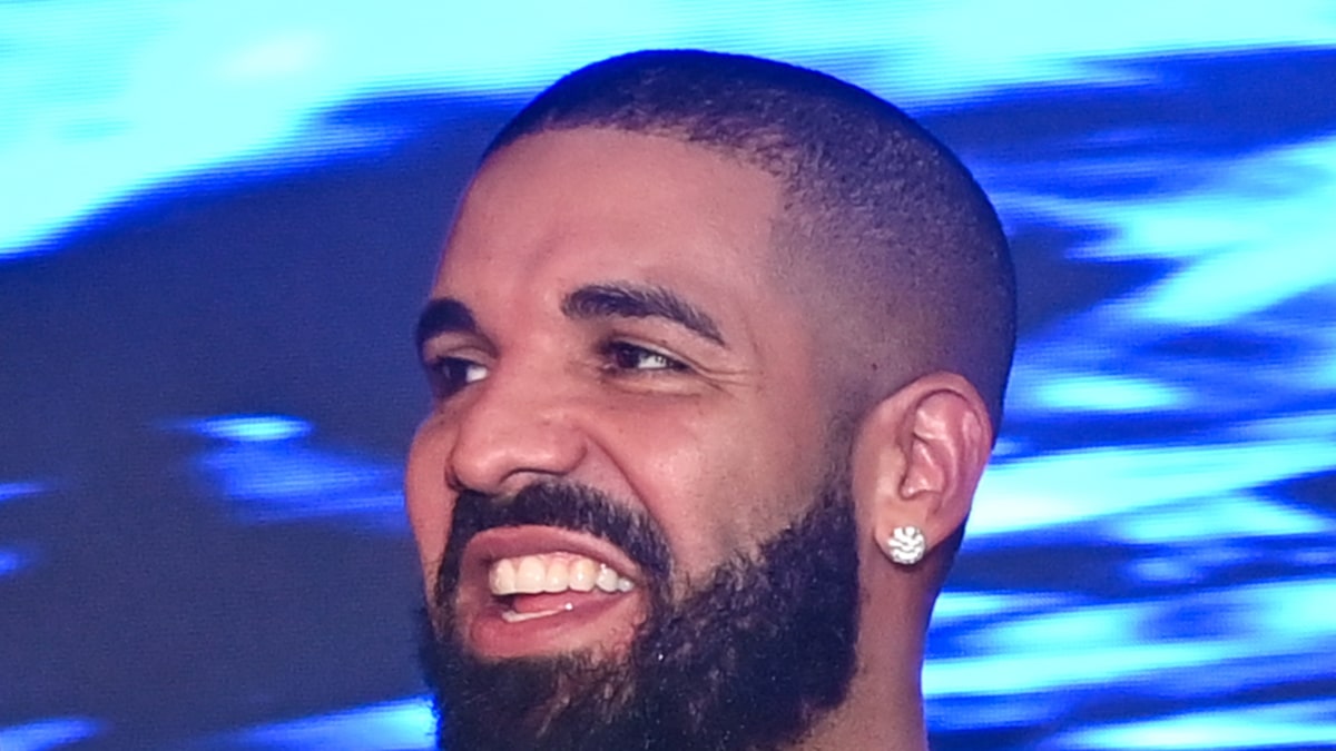 Drake rao bán Yolo của SoCal