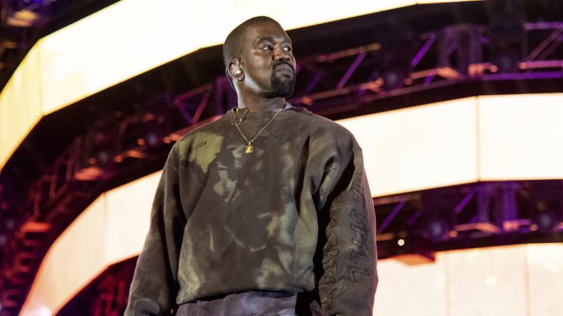 Kanye West bị cấm biểu diễn tại Grammys: NPR

