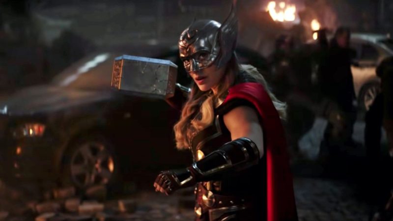 Thor: Love and Thunder có sự góp mặt của Jane Foster của Natalie Portman.

