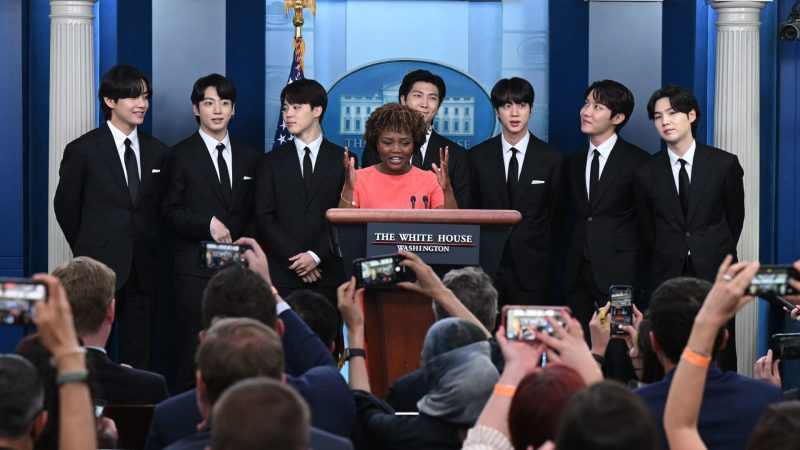 BTS gặp gỡ Joe Biden, hướng người xem đến cuộc họp báo của Nhà Trắng

