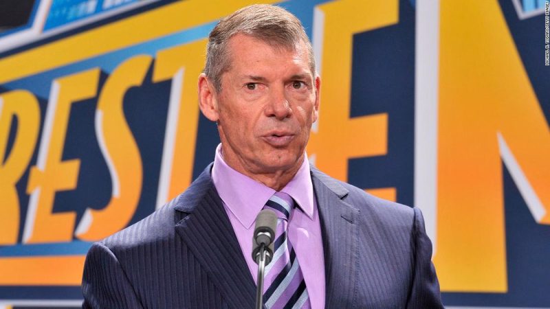 Vince McMahon từ chức Giám đốc điều hành WWE sau cáo buộc im lặng vì tiền

