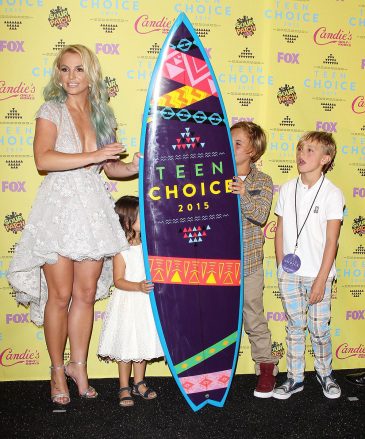 Britney Spears, Jayden James Federline, Sean Federline và cháu gái Lexi Teen Choice Awards, Phòng họp báo, Los Angeles, Hoa Kỳ - ngày 16 tháng 8 năm 2015