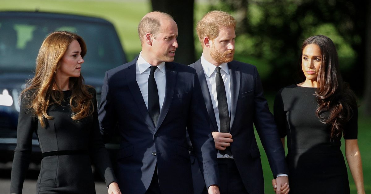 Hoàng tử Harry và Meghan tham gia cùng William và Kate trong chuyến du lịch Windsor