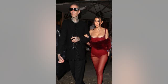 Travis Parker và Kourtney Kardashian đã được phát hiện ở Portofino vài ngày trước đám cưới ở Ý của họ.