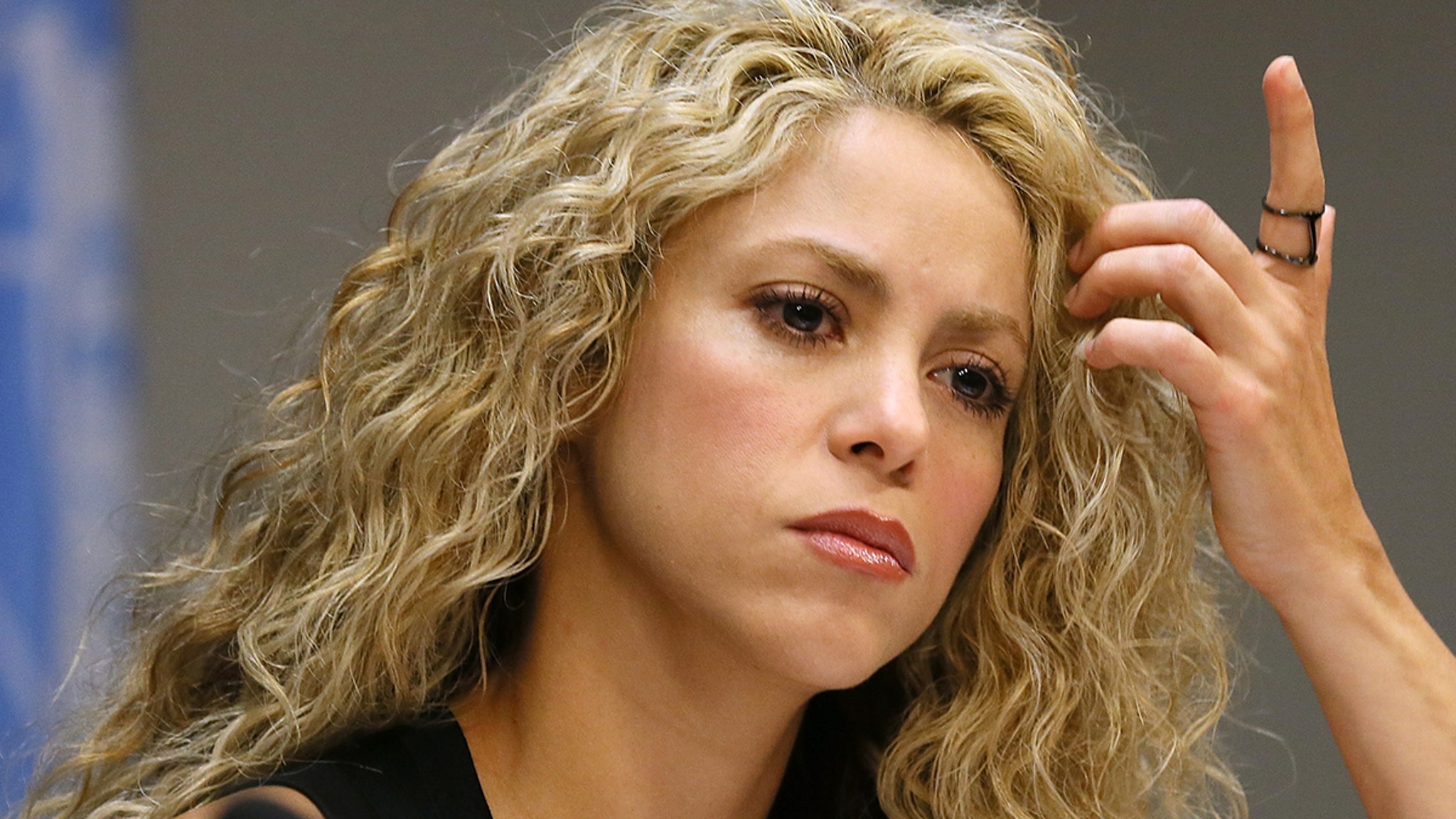 Shakira tự nhận mình là nạn nhân của chiến dịch bôi nhọ trong vụ gian lận thuế ở Tây Ban Nha