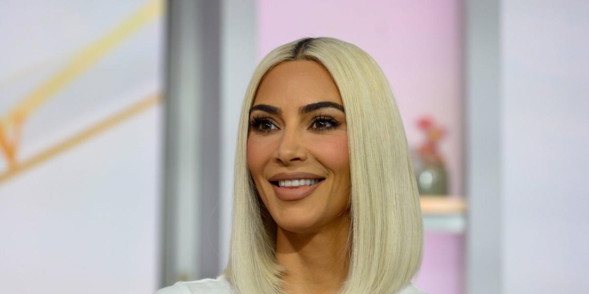 Fan cho rằng Kim Kardashian đang ngang nhiên làm Pete Davidson ghen trên Instagram